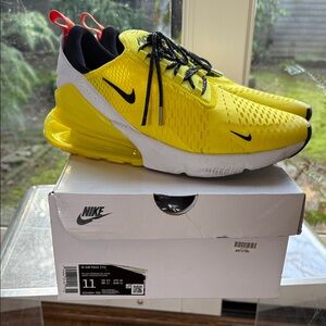 Nike Air Max 270 Yellow Shoes